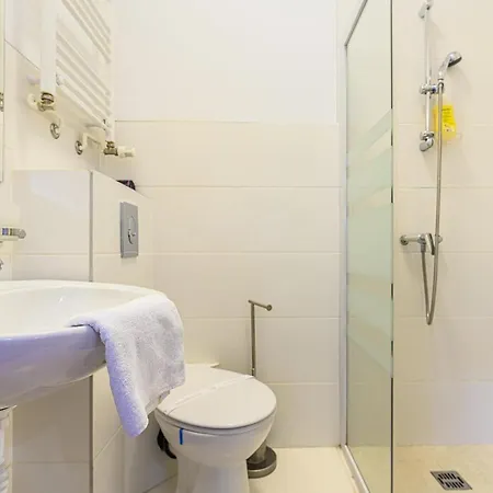 Panoramic Center בית הארחה